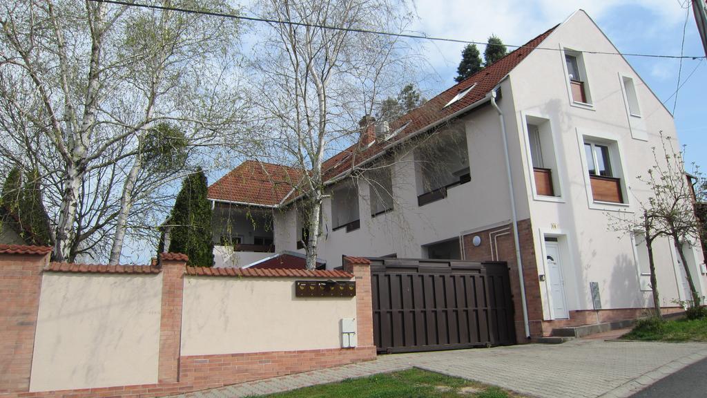 Appartement Mezzanine Heviz Exterior photo